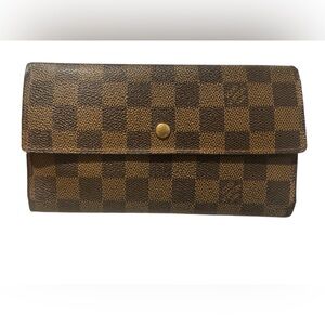 LV Damier Long Wallet